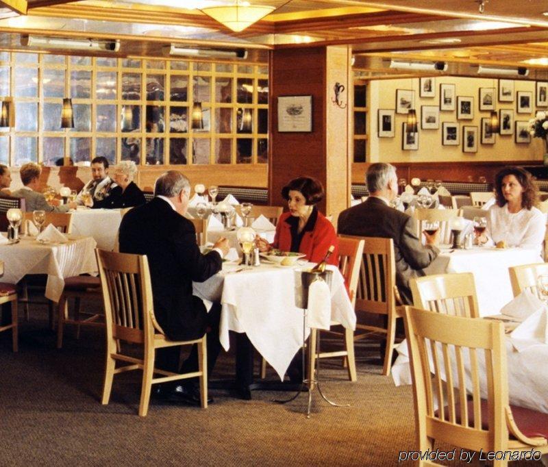 Holiday Inn - Terre Haute By Ihg Restaurant photo